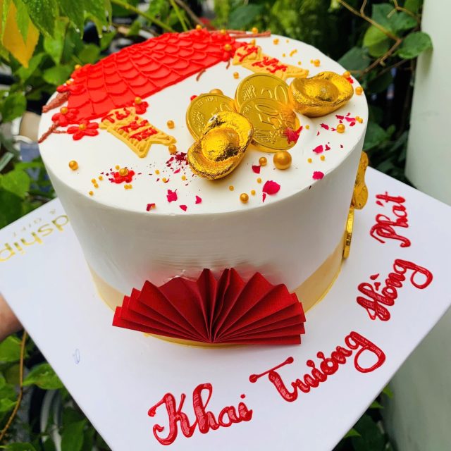 BKT1 Bánh khai trương