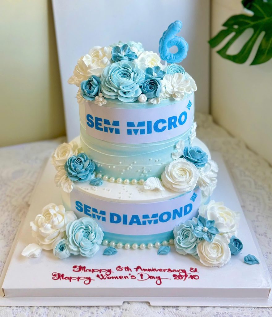 Bánh kem 2 tầng